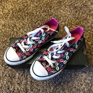 Girls Converse